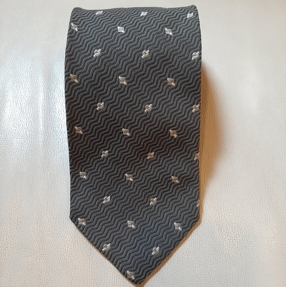 Giorgio Armani Neck Tie - Picture 2 of 4